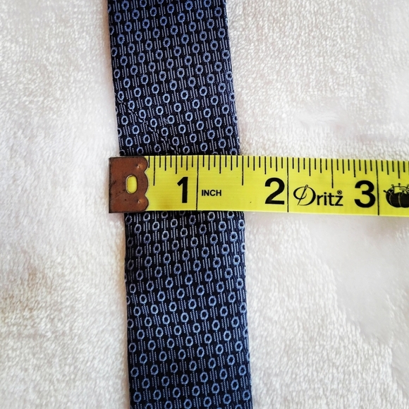 Vintage Gucci Geometric Tie - Picture 7 of 9